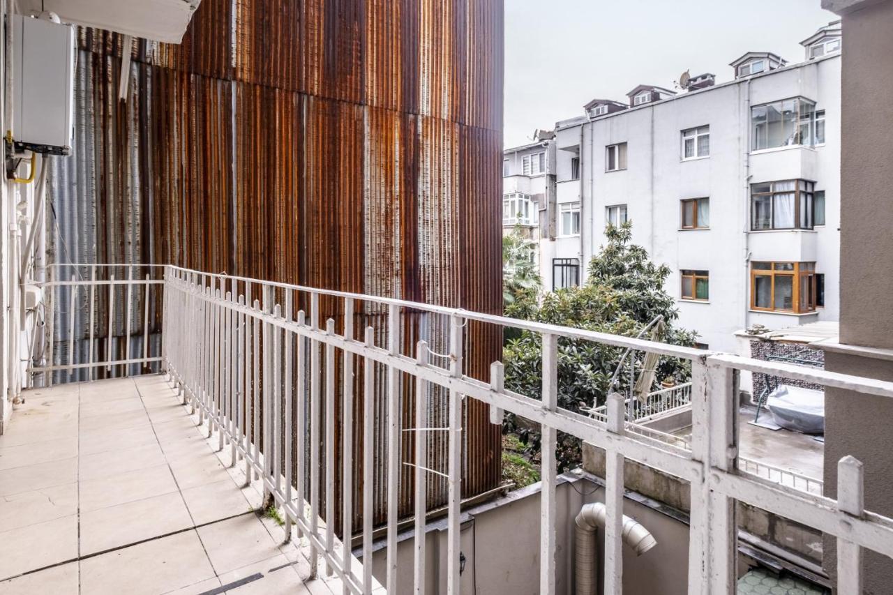 Centrally Located Apartment With Balcony In Sisli Stambuł Zewnętrze zdjęcie